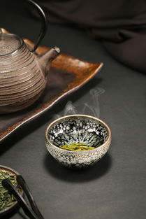 復古茶具 瓷器茶盞、茶杯與茶壺的靜物拍攝與淘寶銷售技巧